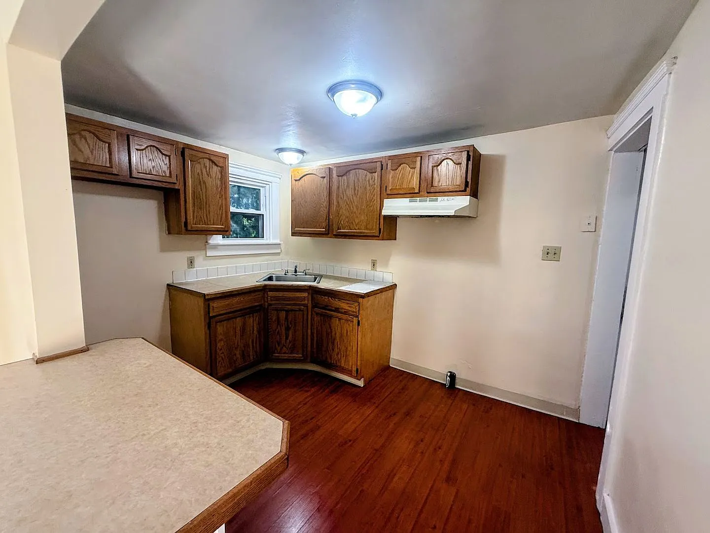 2 Bedroom 1 Bathroom Home for Rent! — Photo 3