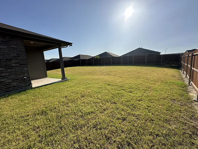 15800 Bronte Ln — Photo 16