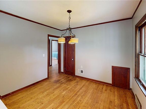 5th image of 6100 Long Ave