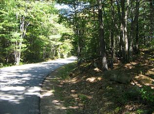 127-1 Oak Ridge Rd, Kennebunkport, ME 04046