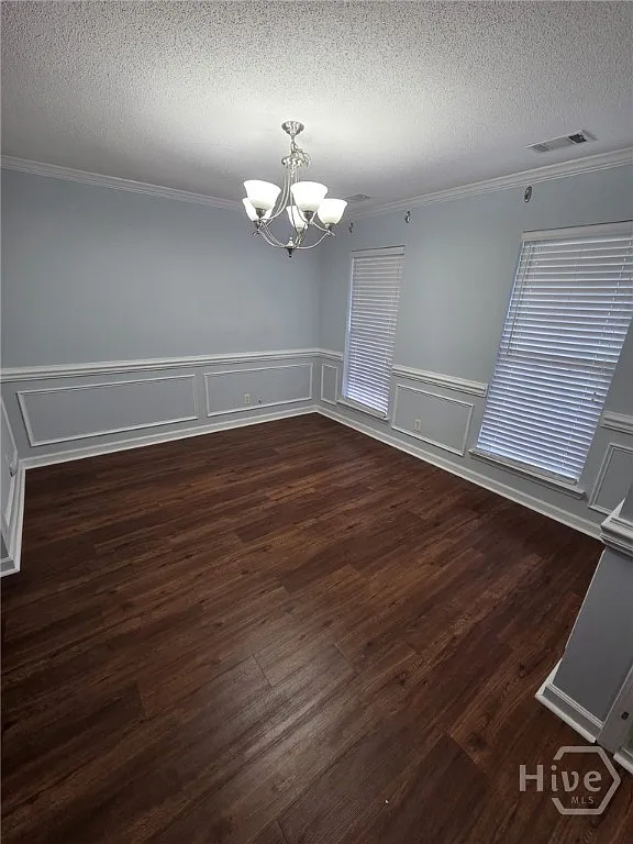 3 bed, 2.0 bath, 1555 sqft, $2,150 — Photo 3