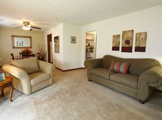 Greenfield Knoll Apartments, Greenfield, IN 46140
