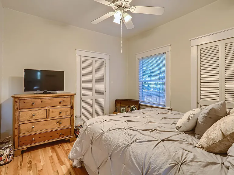 1044 Garfield St — Photo 12