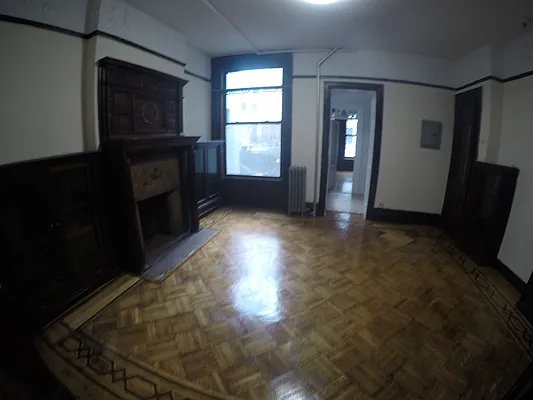 Rented by Capri Jet Realty Corp | media 10