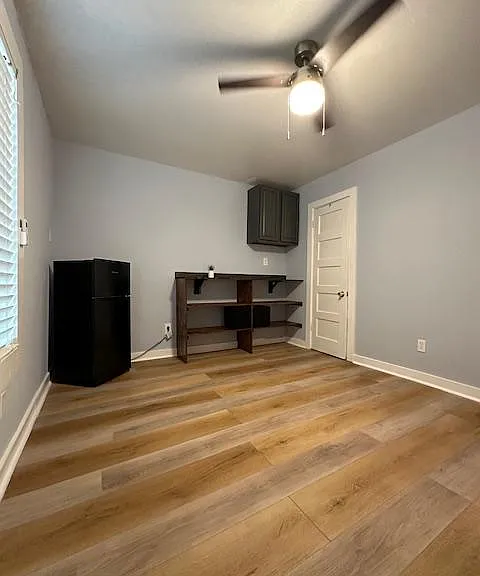 1109 N Crawford St #B — Photo 2
