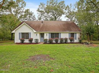 909 Gore Rd, Jackson, MS 39212