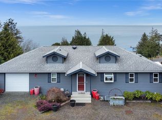 361 E Bluff Dr, Port Angeles, WA