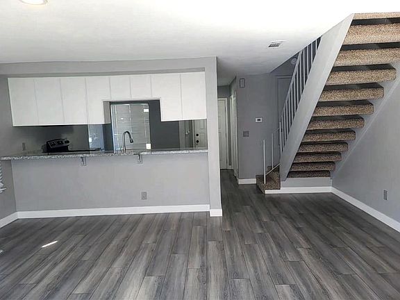2nd image of 3521 Caballero Ln