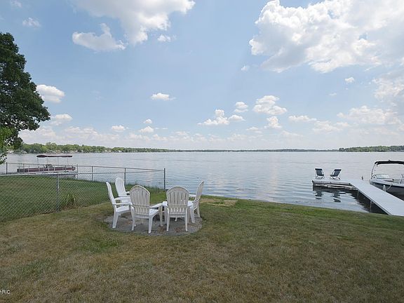 2nd image of 3108 E Shore Dr