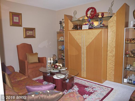 5th image of 4211 Amelia Dr