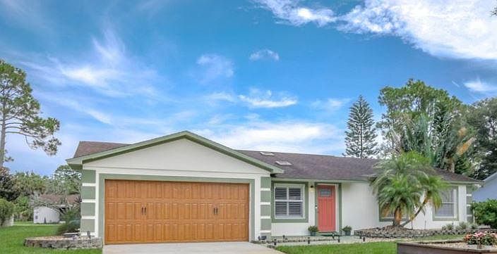 1st image of 4681 Hidden Lake Dr