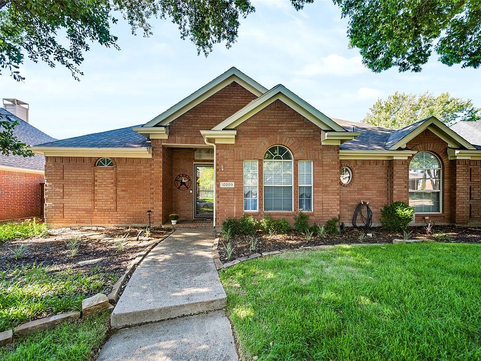 1st image of 10209 Forrest Dr
