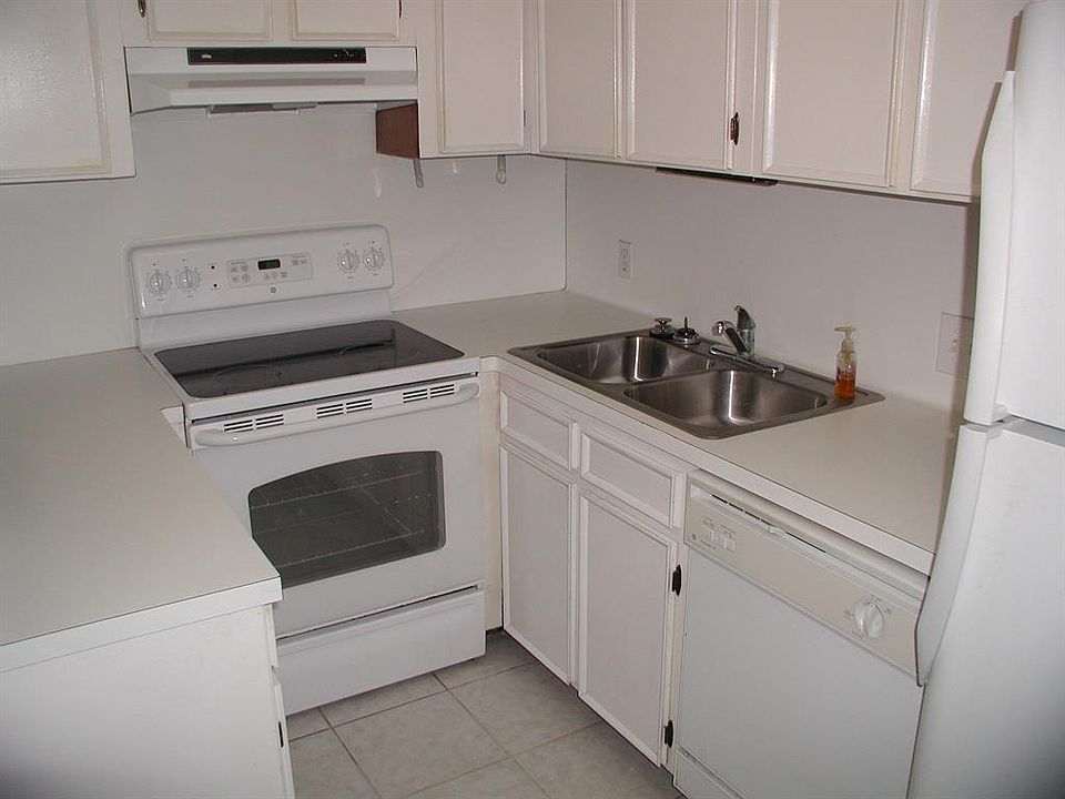 1st image of 7520 Hornwood Dr APT 1005