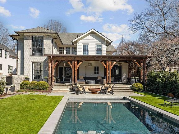 4th image of 125 Palisades Rd NE