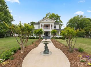 530 E Rutledge Ave, Gaffney, SC 29340