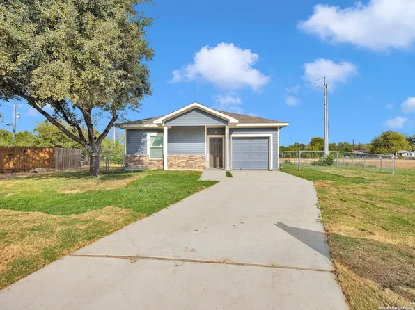 519 PRECIOUS DR, San Antonio, TX 78237