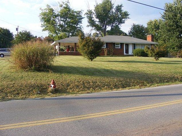 1st image of 3008 Bloomingdale Pike
