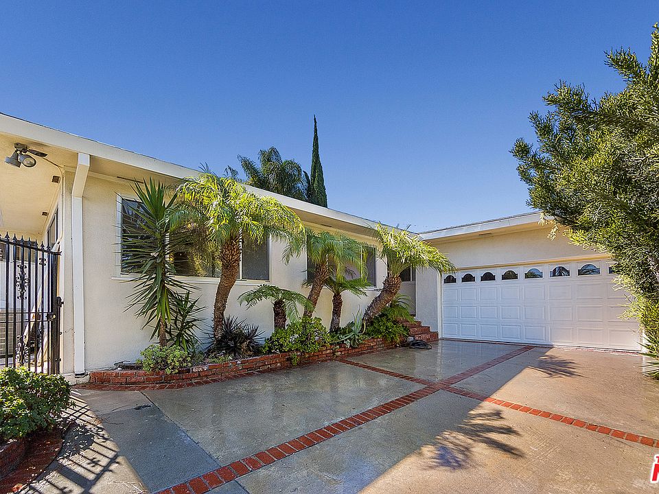 1st image of 9132 Hillsboro Dr