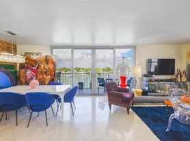 5838 Collins Ave