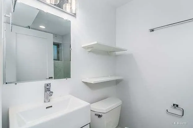 3351 W Crystal St #1 — Photo 15