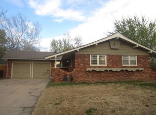 736 N Redbarn Ln, Wichita, KS 67212