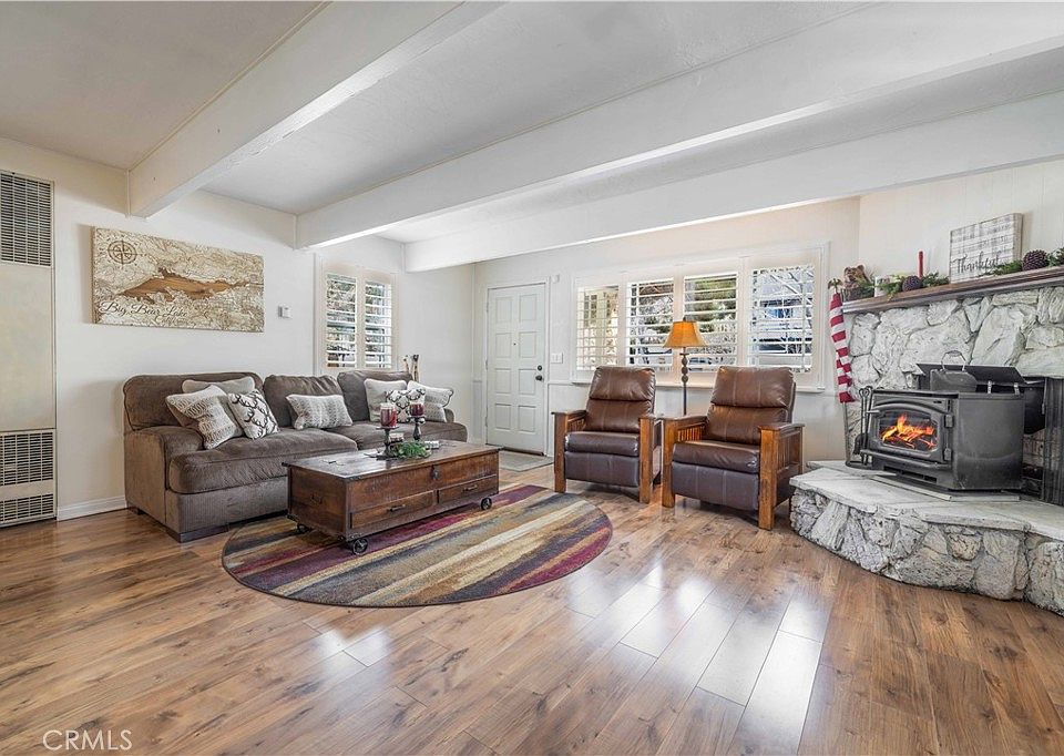 1st image of 220 E Cinderella Dr