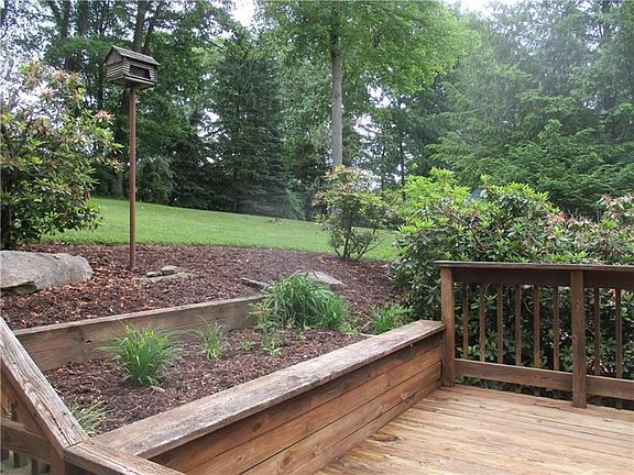 4th image of 119 Iroquois Dr