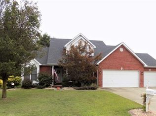 116 Emerald Way W, Granite City, IL 62040