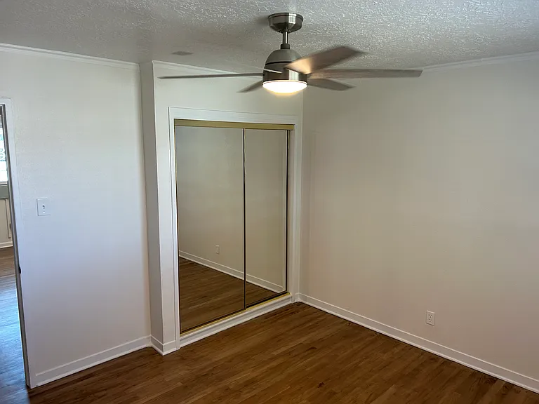 929 Georgia St SE — Photo 15