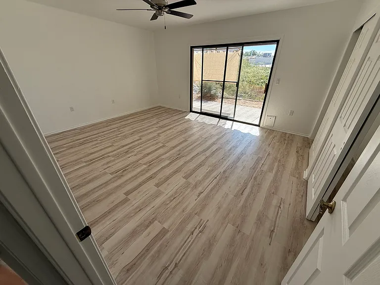 1678 W Dalehaven Cir — Photo 5