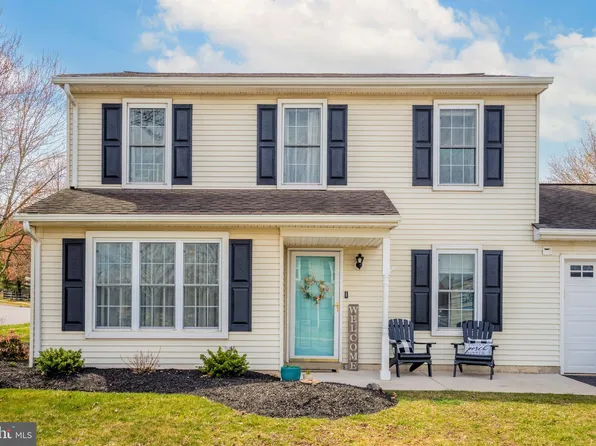 318 Huckleberry Ln, Harleysville, PA 19438