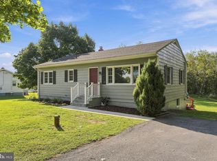 2016 Eagle School Rd, Martinsburg, WV 25404