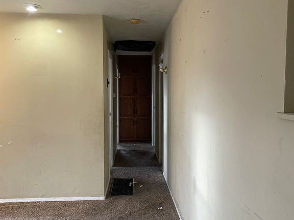 4th image of 8608 E 93rd Pl