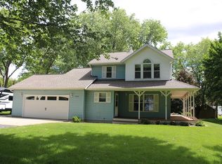 5066 Vienna Dr, Waunakee, WI 53597
