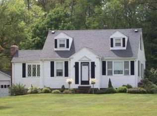 31 Elm St E, Raynham, MA 02767