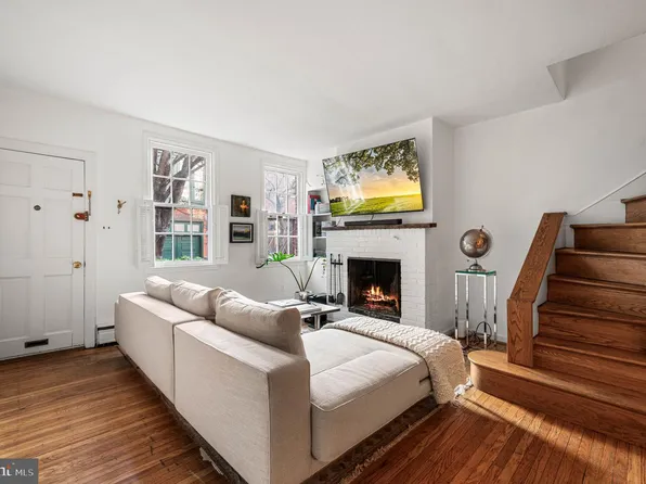 2035 Rittenhouse Sq, Philadelphia, PA 19103