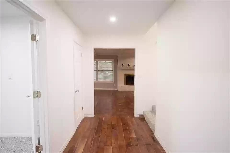 2nd image of 2621 Daniels Dr