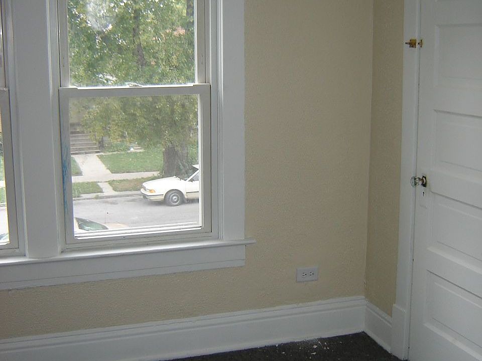 2nd image of 15637 Turlington Ave