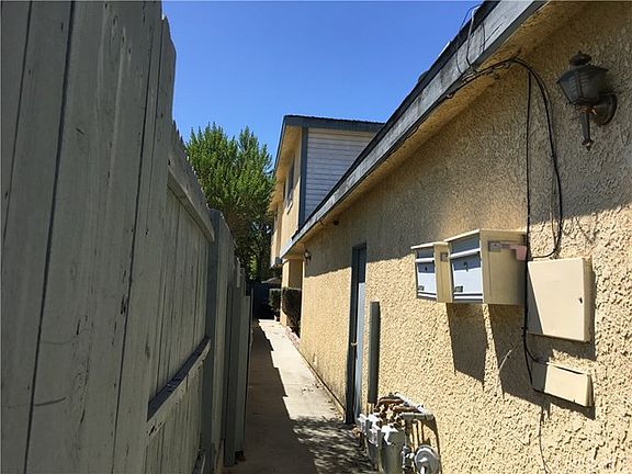 3rd image of 4734 W 163rd St
