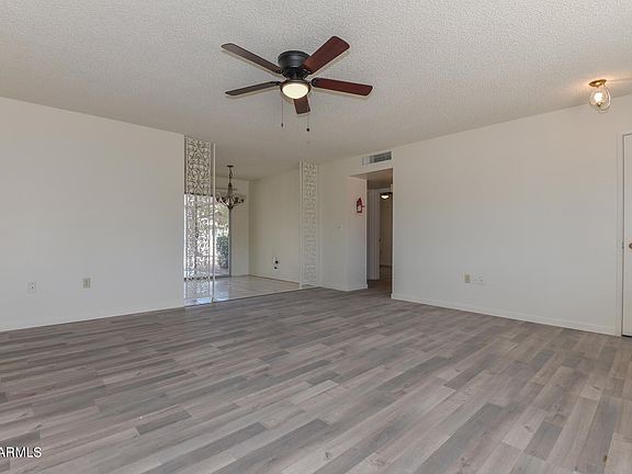 5th image of 10016 W CUMBERLAND Drive