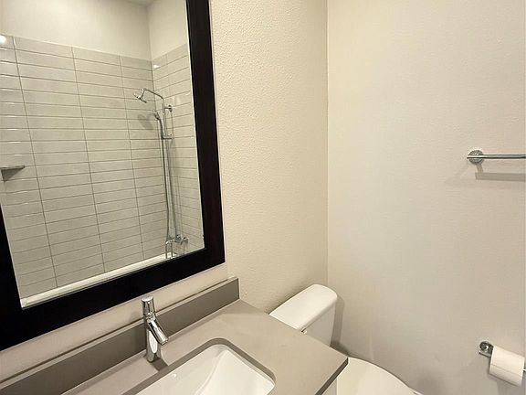 5th image of 4627 Warwood Ln
