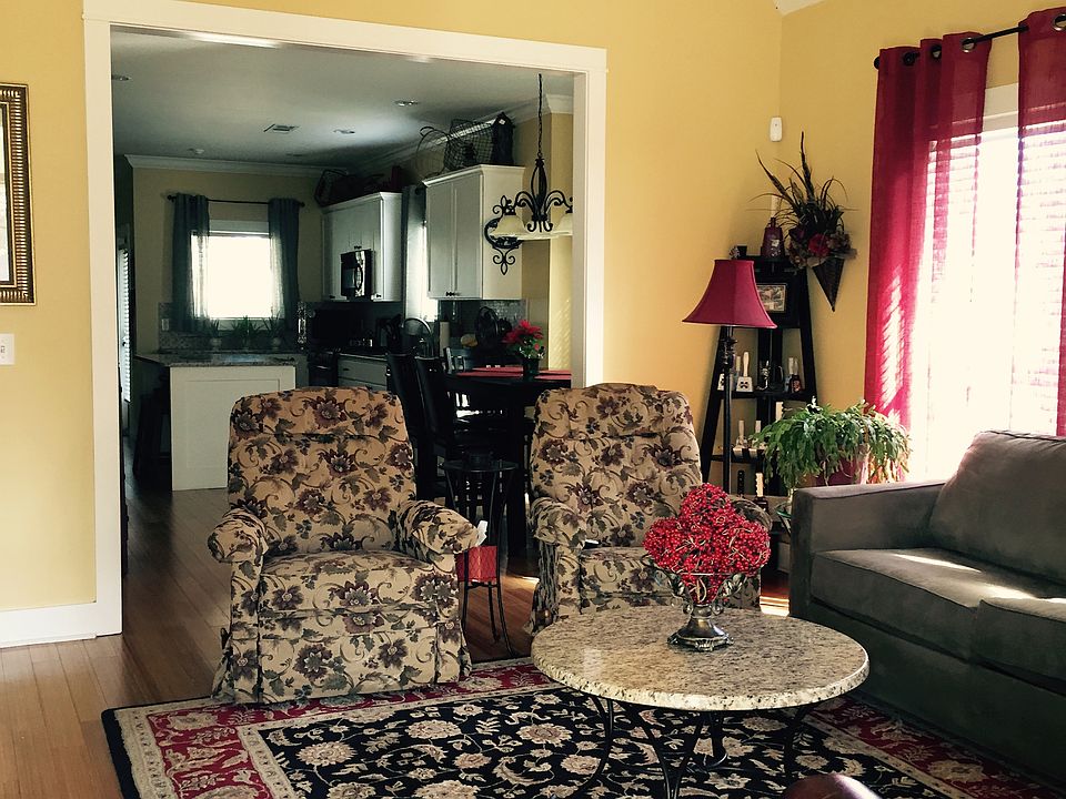 1st image of 115 Roberts Cove Cir