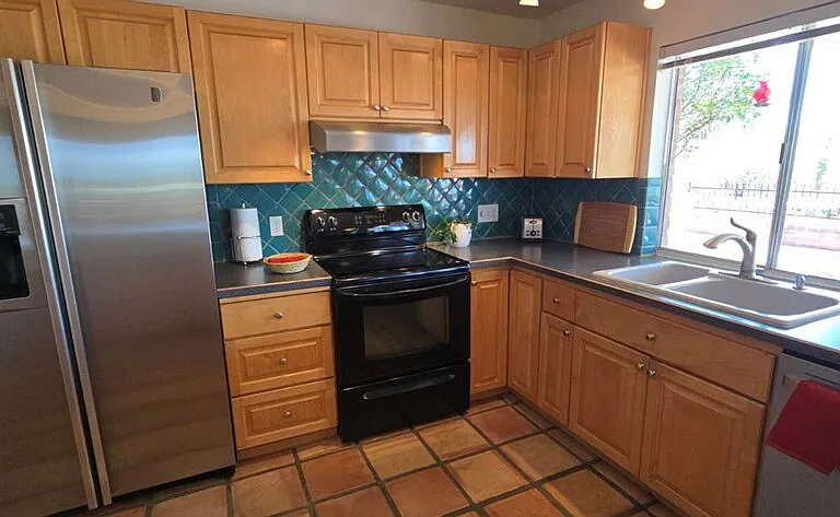 3588 E Gibbon Mountain Pl — Photo 2