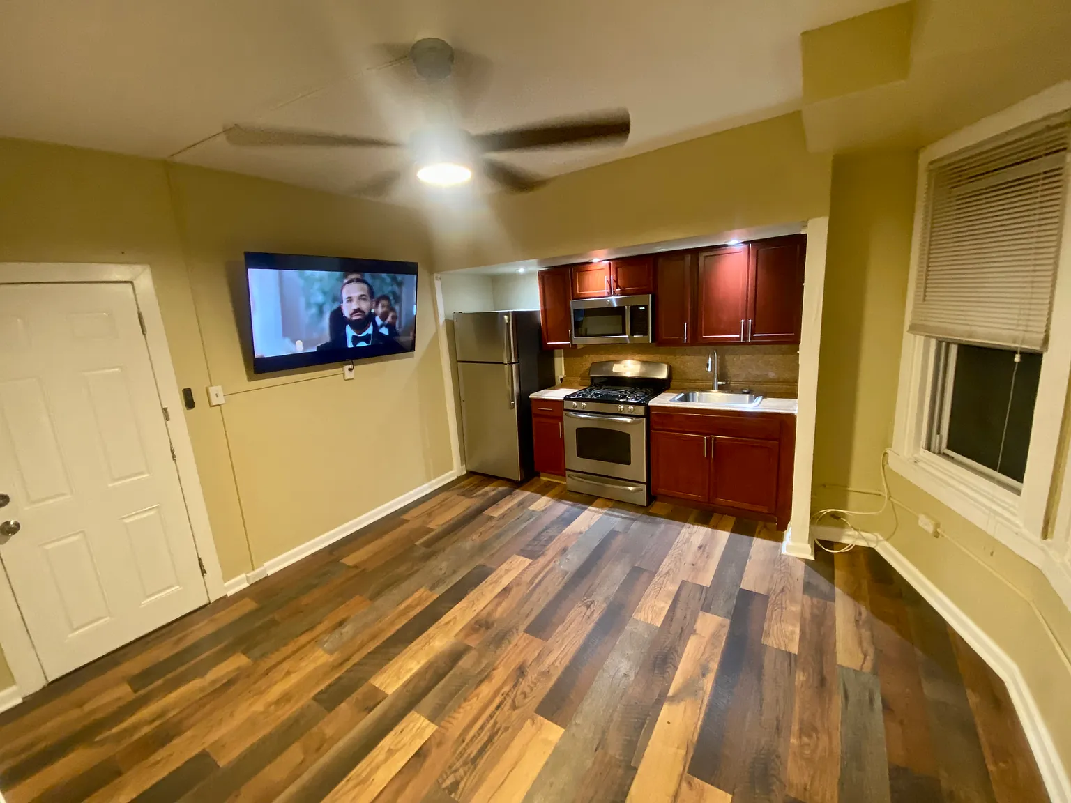 1 bed, 500 sqft, $1,250 — Photo 3