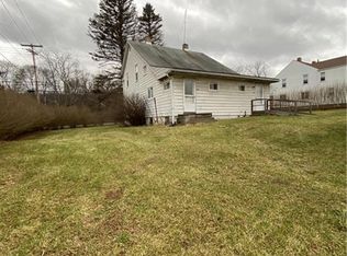 29 Deer Creek Valley Rd, Russellton, PA 15076