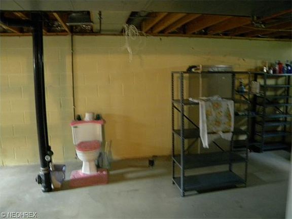 4th image of 3955 Virgil St
