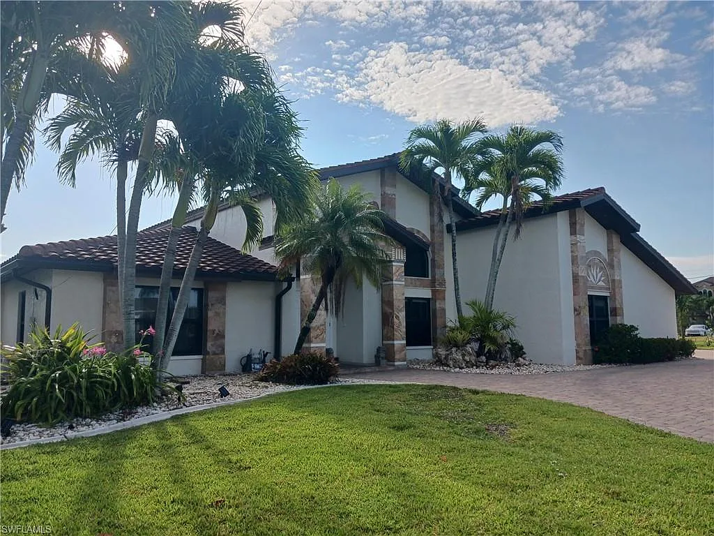 4 bed, 3.5 bath, 3654 sqft, $8,500 — Photo 2