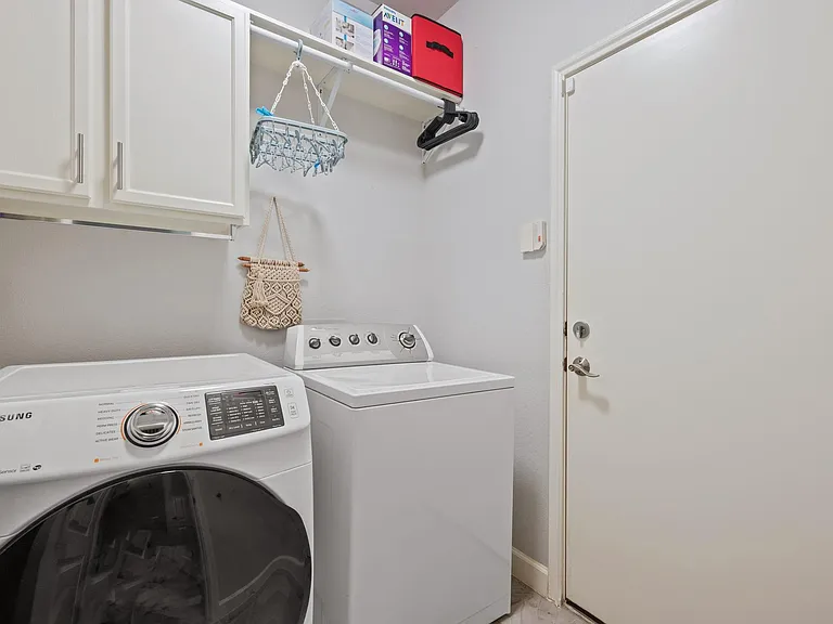 5707 Marchmont Ln — Photo 24