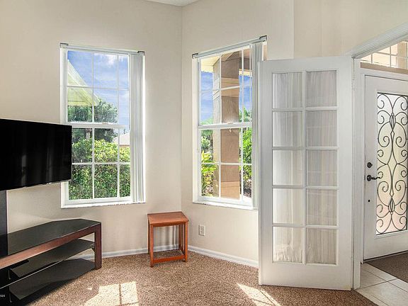 4th image of 4063 Costa Mesa Ln