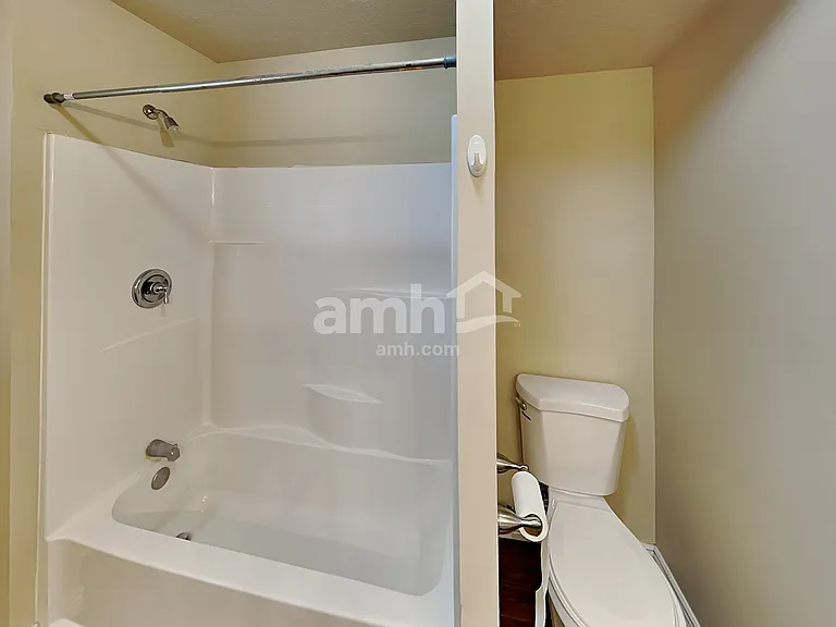5252 S 4300 W — Photo 15